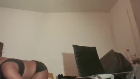 Danielle online show from 7, 4, 2026