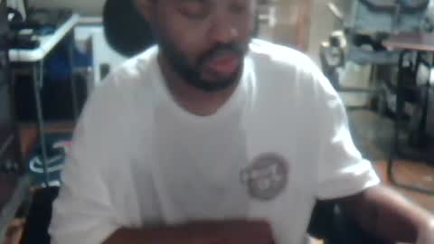 Snapshot of xxxonwheelz chatting on 16, 11, 2025 xxxonwheelz online show from 16, 11, 2025