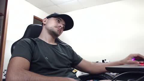 Snapshot of yacklol chatting on 28, 1, 2025 jack thopmson online show from 28, 1, 2025