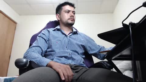 Snapshot of yacklol chatting on 5, 2, 2025 jack thopmson online show from 5, 2, 2025