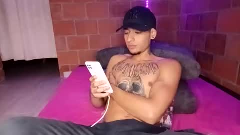 Snapshot of yajz chatting on 17, 10, 2025 Yajz online show from 17, 10, 2025