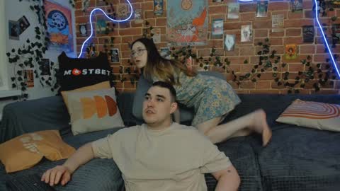 Snapshot of yami_yami_yami chatting on 3, 12, 2024 Mia and Andry  online show from 3, 12, 2024