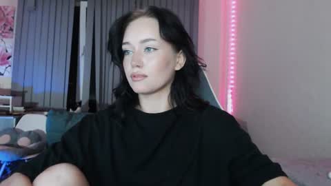 Snapshot of yamilean chatting on 26, 6, 2026 Yami online show from 26, 6, 2026