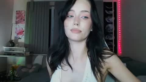 Snapshot of yamilean chatting on 3, 7, 2026 Yami online show from 3, 7, 2026