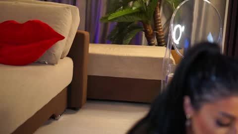 Snapshot of yanaramirez chatting on 10, 4, 2026 Yana online show from 10, 4, 2026