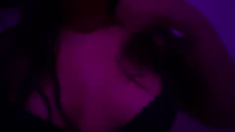 Cinnamon skin online show from 3, 10, 2025