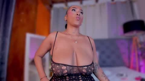 Snapshot of yarirose chatting on 21, 6, 2026 Yary online show from 21, 6, 2026