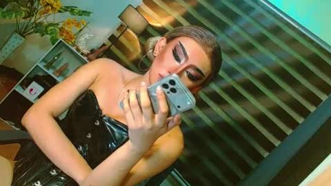 miss yasii online show from 2, 7, 2026