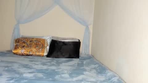 Yasmina online show from 18, 12, 2025