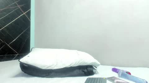 yaya____ online show from 14, 1, 2025