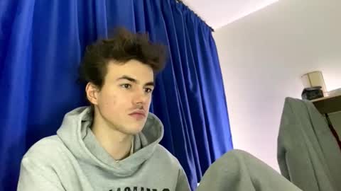 yayay333 online show from 25, 3, 2026