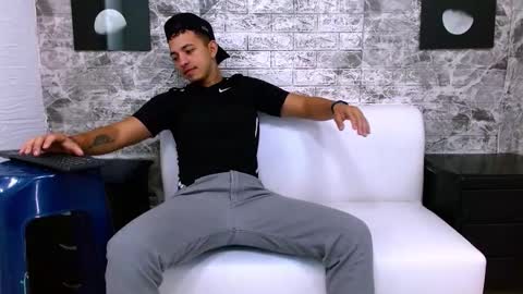 Yeison online show from 1, 11, 2025