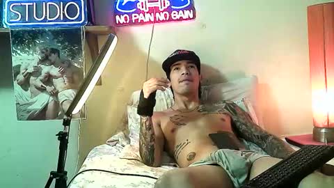 yeisoncastellanos1999 online show from 20, 2, 2026