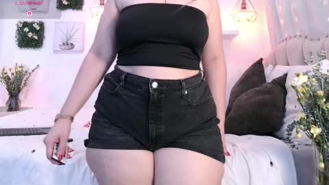 yellow_lily online show from 17, 9, 2025