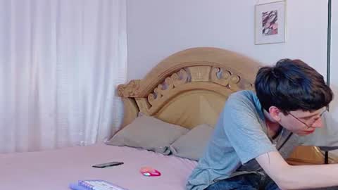 Snapshot of yeremmy_twink chatting on 18, 7, 2026 yeremmy_twink online show from 18, 7, 2026