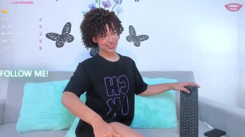 Snapshot of yess__daddyy chatting on 14, 2, 2025 YAMPOOL  online show from 14, 2, 2025
