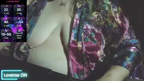 Snapshot of yessirprincesspet chatting on 4, 10, 2025 yessirprincesspet online show from 4, 10, 2025