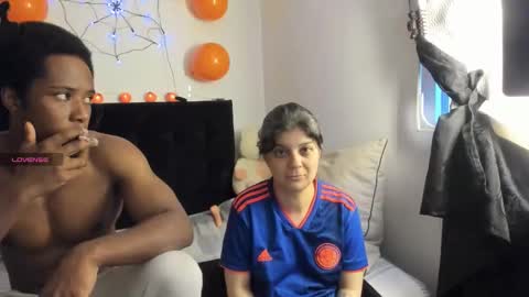 Snapshot of yinyyanghot chatting on 22, 10, 2025 yinyyanghot online show from 22, 10, 2025