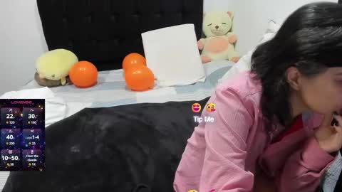 Snapshot of yinyyanghot chatting on 23, 10, 2025 yinyyanghot online show from 23, 10, 2025