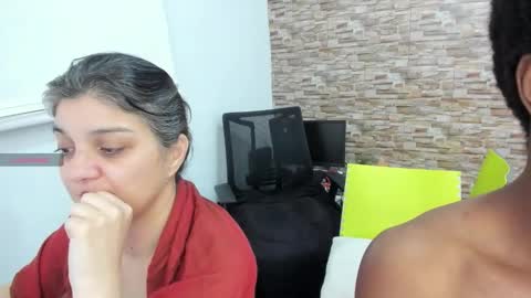 Snapshot of yinyyanghot chatting on 29, 11, 2025 yinyyanghot online show from 29, 11, 2025