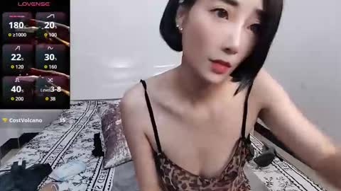 Snapshot of yiwa2025 chatting on 1, 11, 2025 yiwa2025 online show from 1, 11, 2025