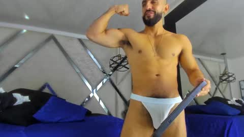 Yiyo online show from 15, 2, 2025