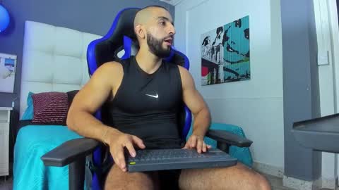 Yiyo online show from 25, 9, 2025