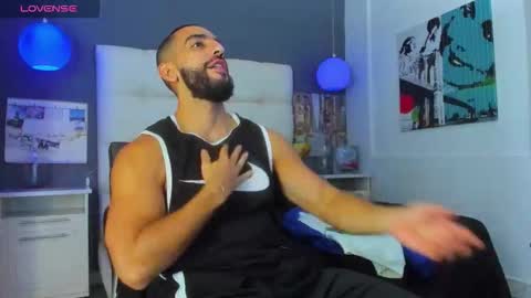 Yiyo online show from 13, 11, 2025