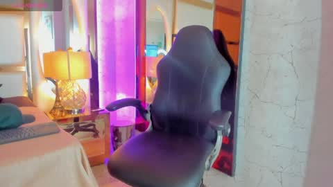 Snapshot of yiyo10_ chatting on 3, 5, 2026 Yiyo online show from 3, 5, 2026