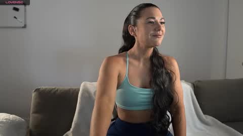 Ylissa  Prettyman online show from 28, 2, 2026