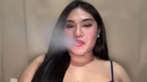 Snapshot of yllanahard chatting on 18, 12, 2024 yllana love online show from 18, 12, 2024