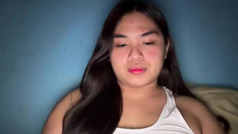 Snapshot of yllanahard chatting on 22, 12, 2024 yllana love online show from 22, 12, 2024