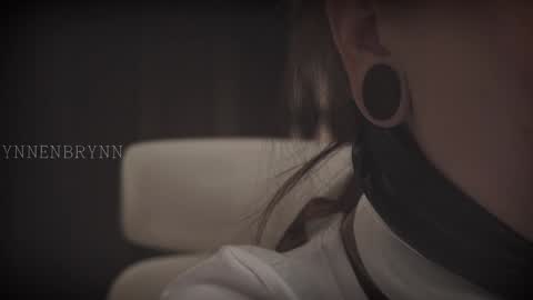 Snapshot of ynnenbrynn chatting on 2, 1, 2025 ynnenbrynn online show from 2, 1, 2025