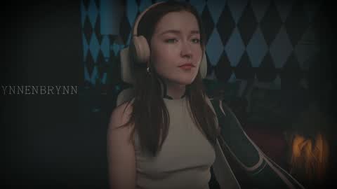 Snapshot of ynnenbrynn chatting on 14, 1, 2025 ynnenbrynn online show from 14, 1, 2025