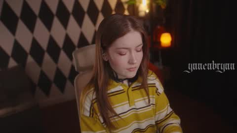 Snapshot of ynnenbrynn chatting on 3, 11, 2025 ynnenbrynn online show from 3, 11, 2025