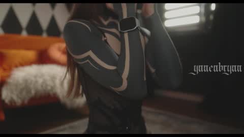 Snapshot of ynnenbrynn chatting on 9, 2, 2026 ynnenbrynn online show from 9, 2, 2026