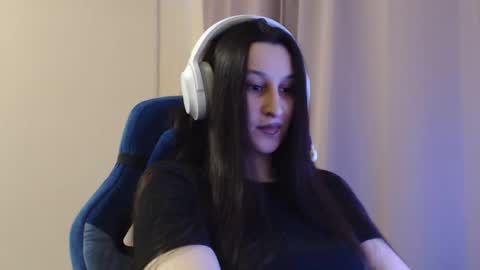 Sophie online show from 7, 4, 2026