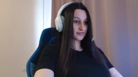 Sophie online show from 14, 4, 2026