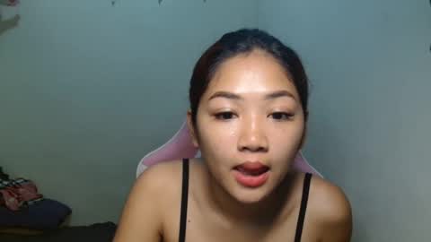 Snapshot of yosufloversweet chatting on 18, 5, 2026 fin online show from 18, 5, 2026