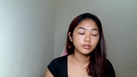 Snapshot of yosufloversweet chatting on 1, 6, 2026 fin online show from 1, 6, 2026