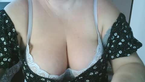 Maria Love online show from 9, 1, 2026