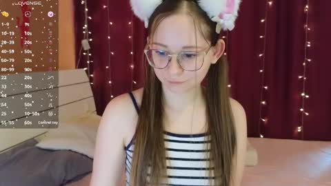 Snapshot of your_foxy_dream chatting on 10, 5, 2026 your foxy dream online show from 10, 5, 2026