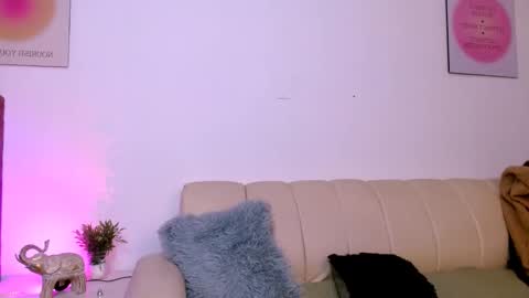 your_girl_of_dream online show from 12, 5, 2026