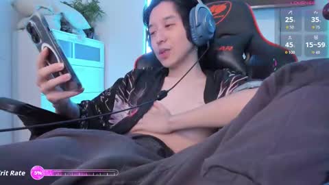 Snapshot of your_little_twink chatting on 15, 11, 2025 Han online show from 15, 11, 2025