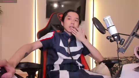 Snapshot of your_little_twink chatting on 2, 12, 2025 Han online show from 2, 12, 2025