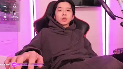 Snapshot of your_little_twink chatting on 21, 12, 2025 Han online show from 21, 12, 2025