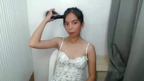 Snapshot of your_nikka22 chatting on 6, 11, 2025 your_nikka22 online show from 6, 11, 2025