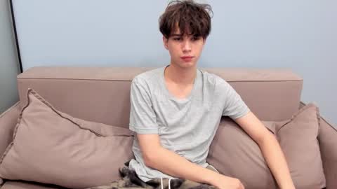 Snapshot of your_shy_guy chatting on 6, 11, 2025 your_shy_guy online show from 6, 11, 2025