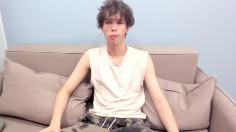 Snapshot of your_shy_guy chatting on 8, 1, 2026 your_shy_guy online show from 8, 1, 2026