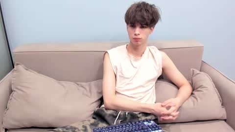 Snapshot of your_shy_guy chatting on 13, 2, 2026 your_shy_guy online show from 13, 2, 2026